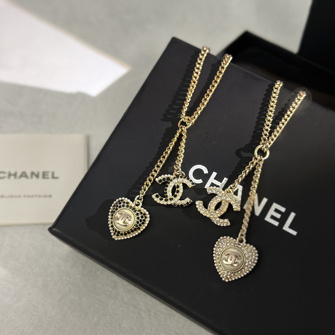 Chanel Necklace L