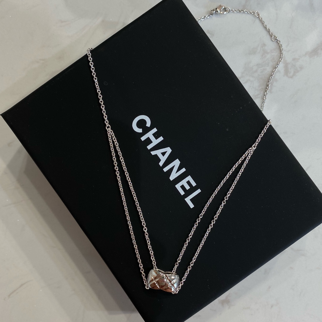 Chanel Necklace Diamond 40cm