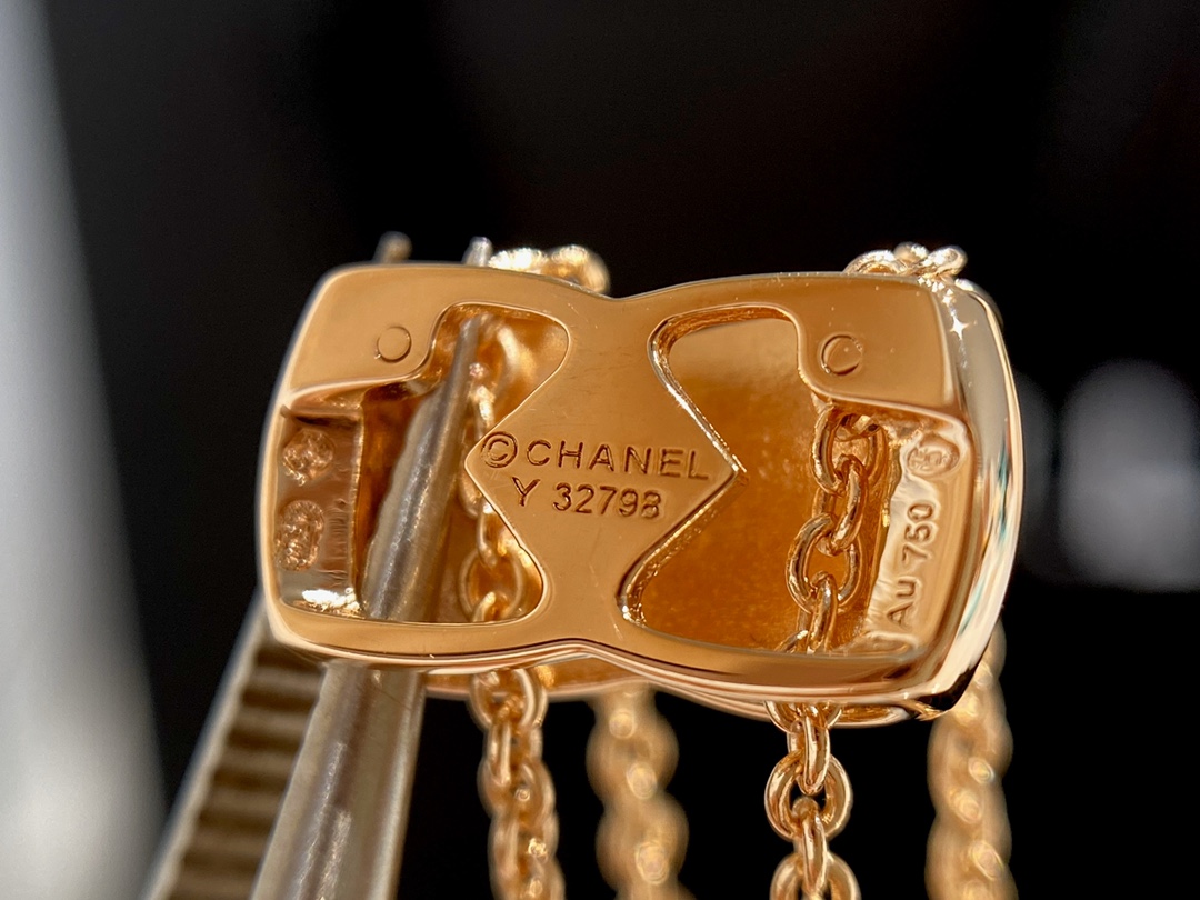 Chanel Necklace Diamond 40cm