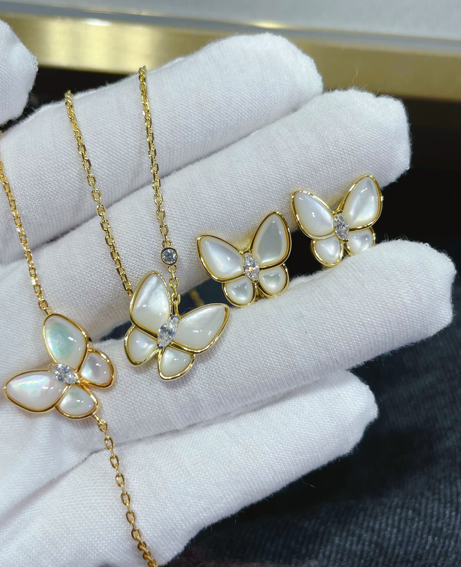 Van Cleef Arpels Basic Jewelry