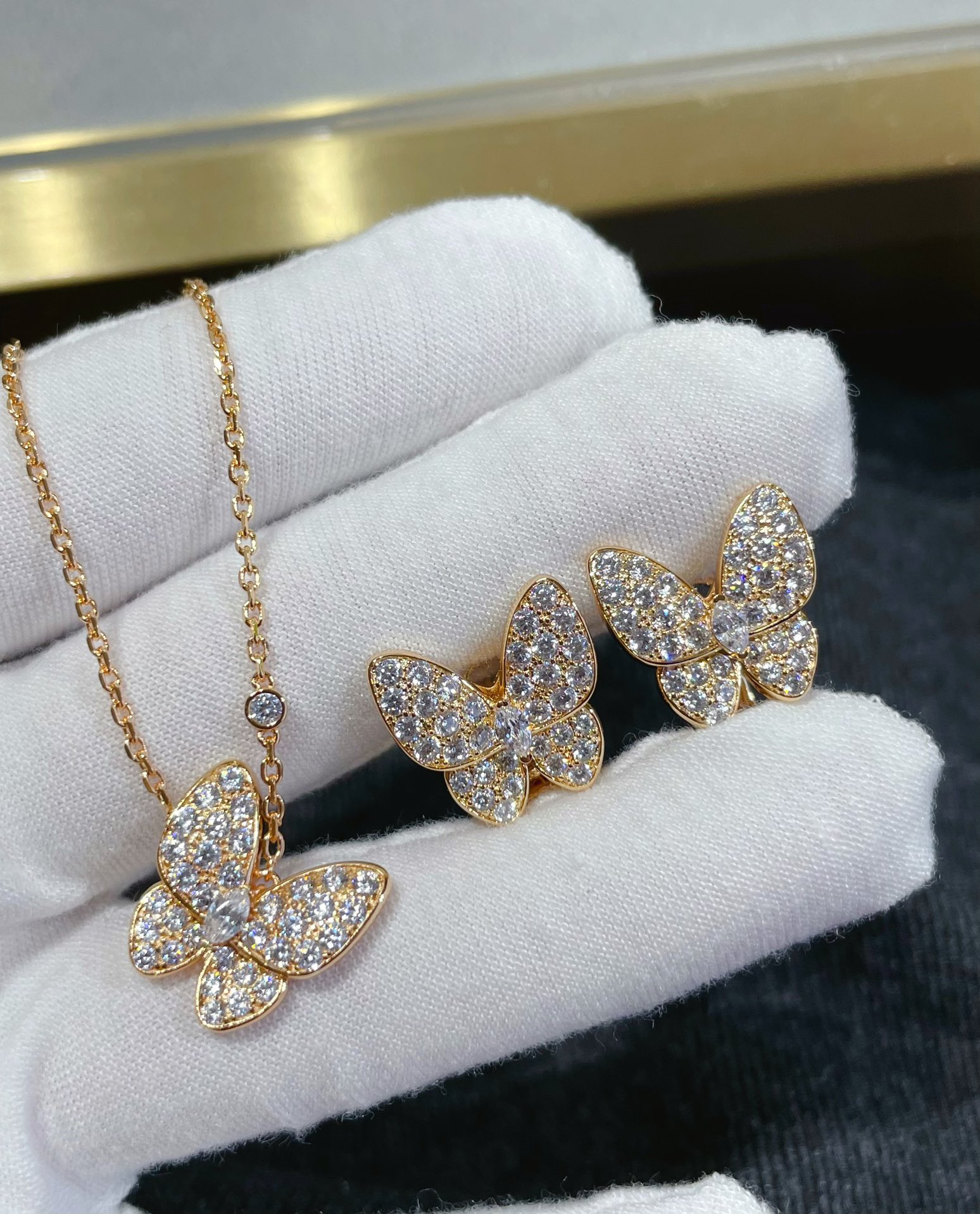 Van Cleef Arpels Basic Jewelry