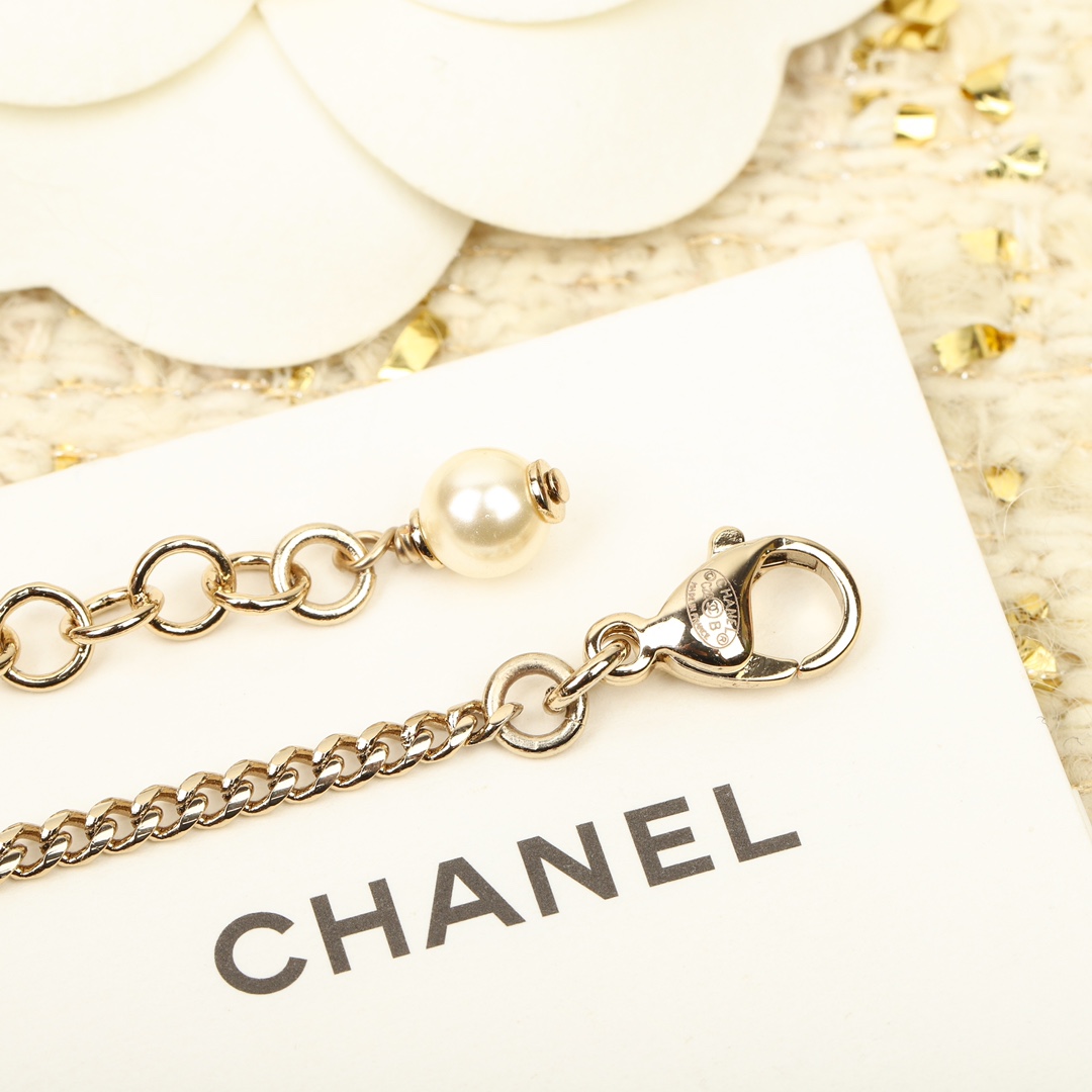 Swarovski Necklace Inlaid