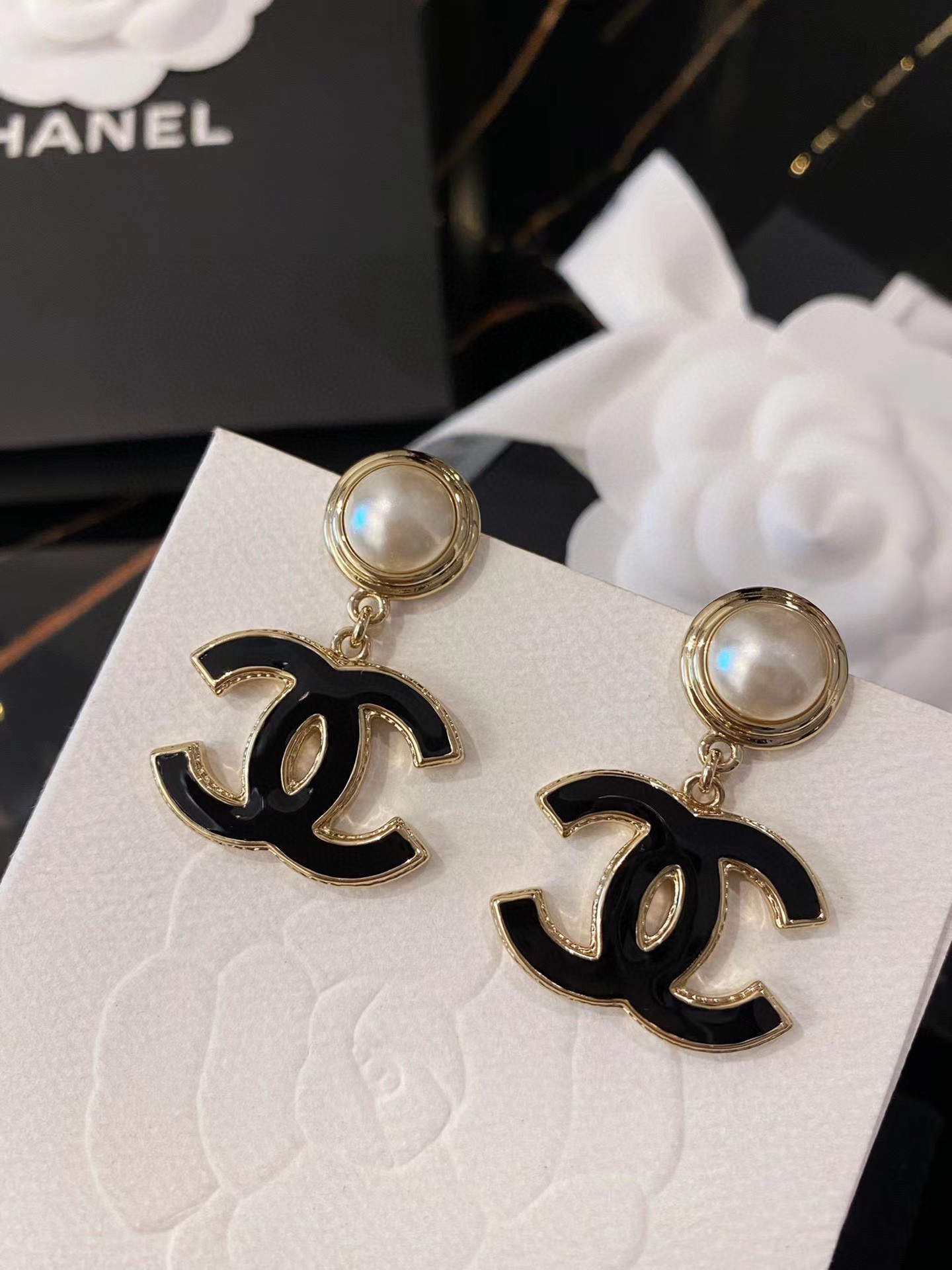 Chanel Earrings Pearl Black