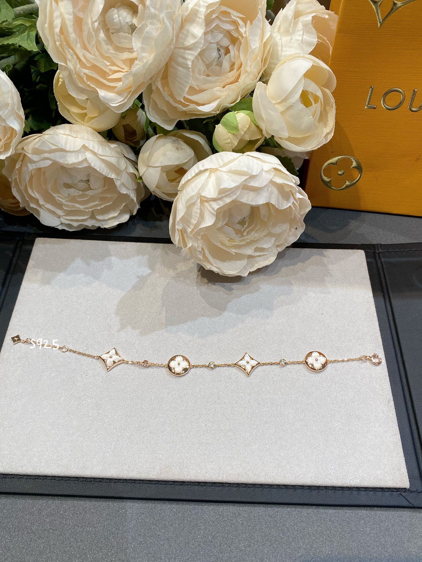 Van Cleef Arpels Bracelet Pearl Rose Gold L