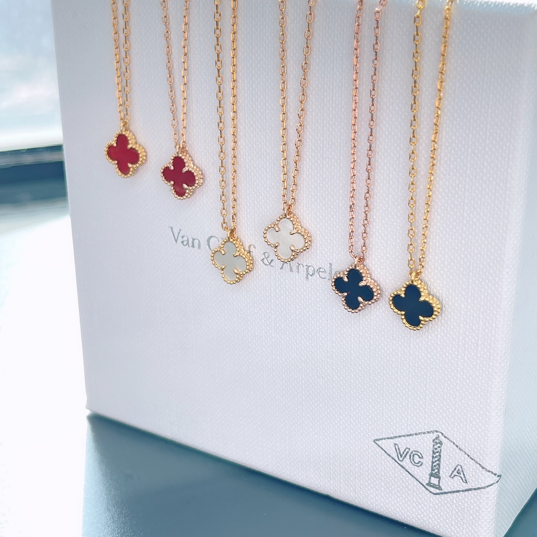 Van Cleef Arpels Necklace M