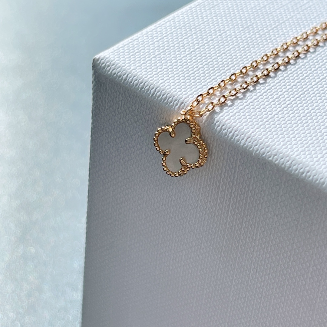 Van Cleef Arpels Necklace M