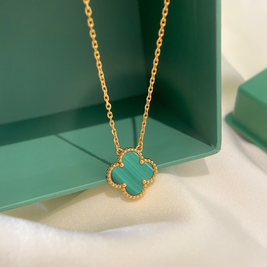 Van Cleef Arpels Necklace Gold Gold Inlaid 42cm