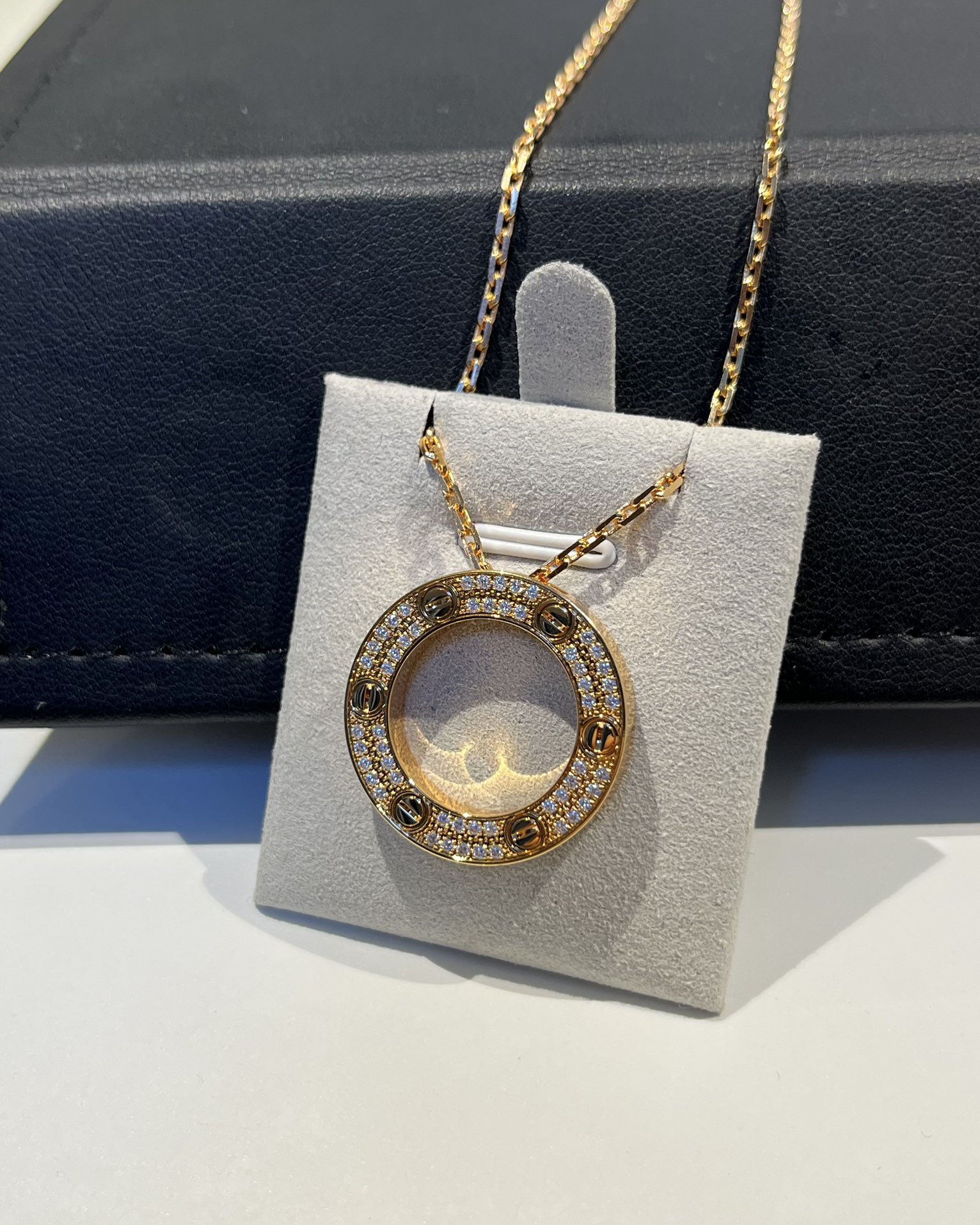 Cartier Necklace Diamond Gold Inlaid L