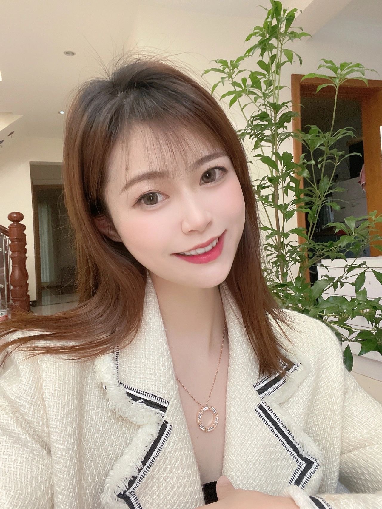 Cartier Necklace Diamond Gold Inlaid L