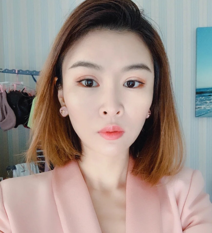 Chanel Earrings Pink