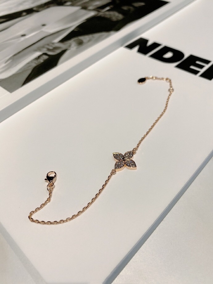 Lv Bracelet Diamond S-l-m