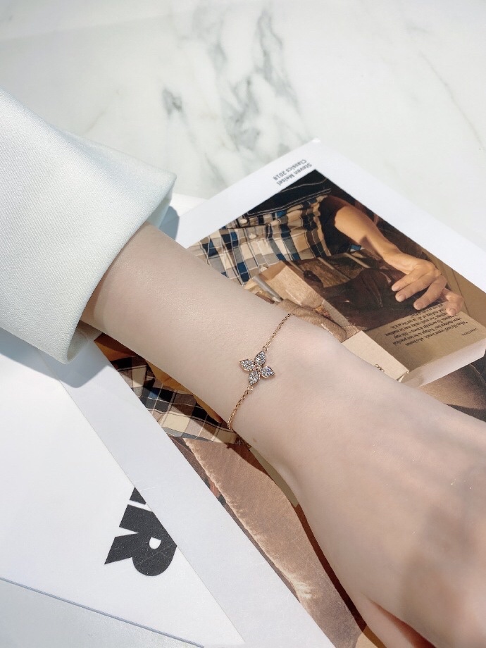 Lv Bracelet Diamond S-l-m