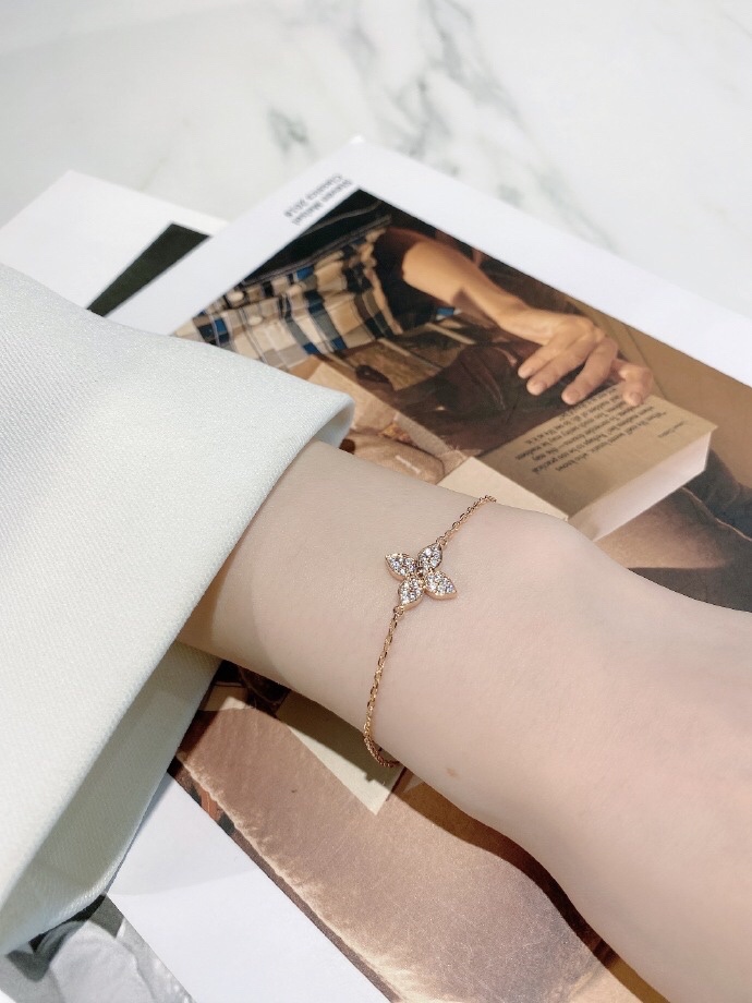 Lv Bracelet Diamond S-l-m
