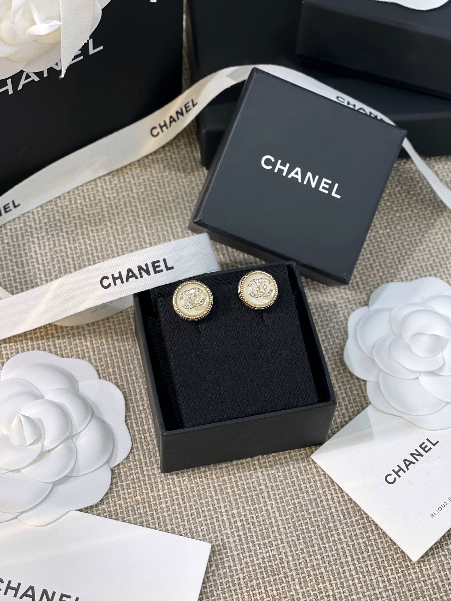 Chanel Earrings Black M-l