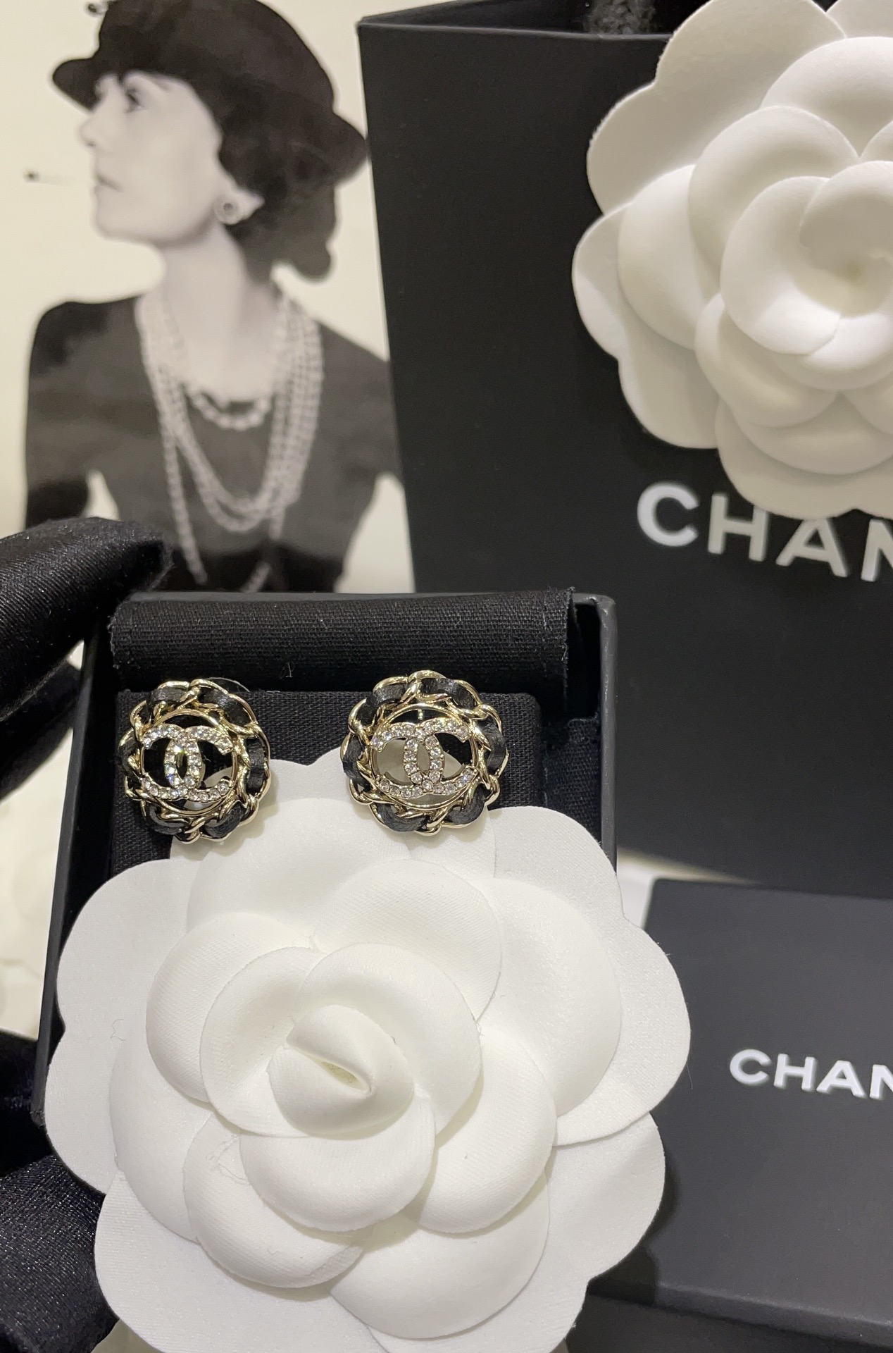 Chanel Basic Jewelry L