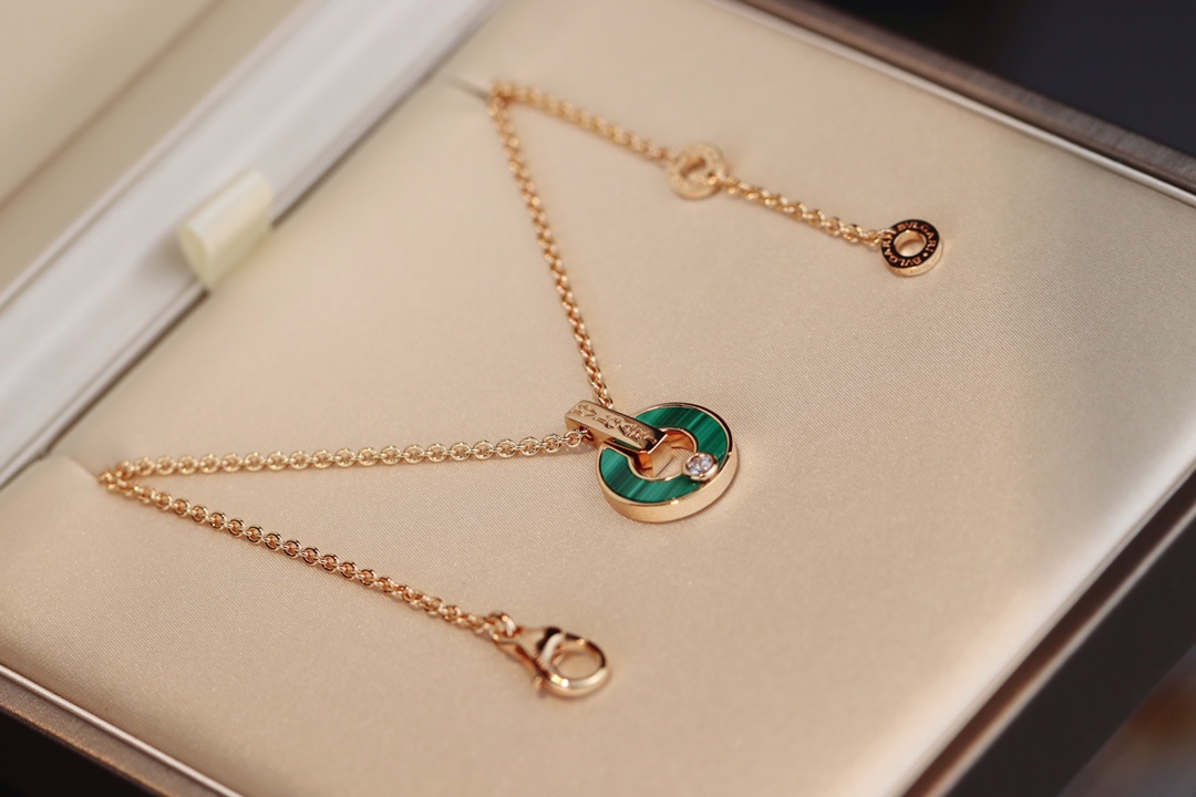 Bvlgari Couple Necklace Diamond Rose Gold Inlaid L
