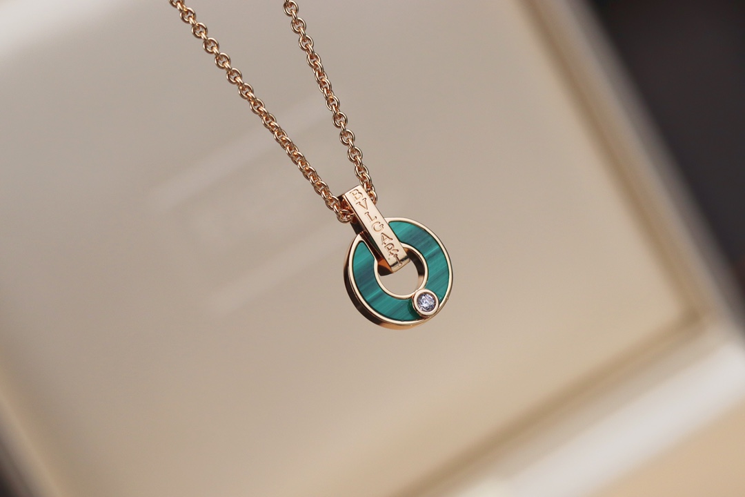 Bvlgari Couple Necklace Diamond Rose Gold Inlaid L