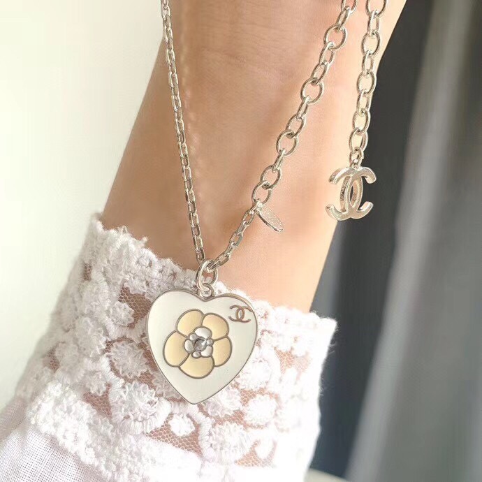 Chanel Necklace Pearl