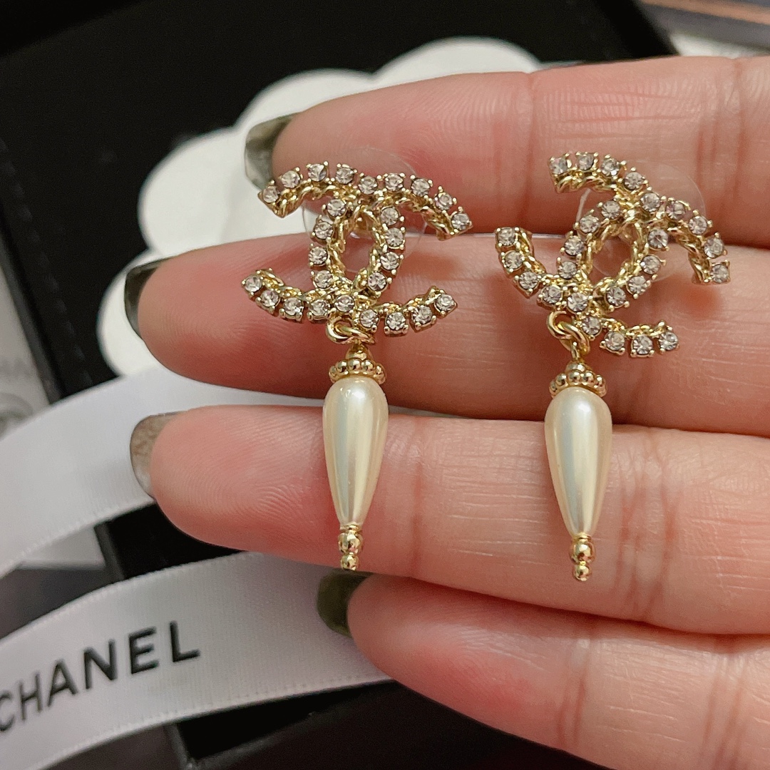 Chanel Earrings L
