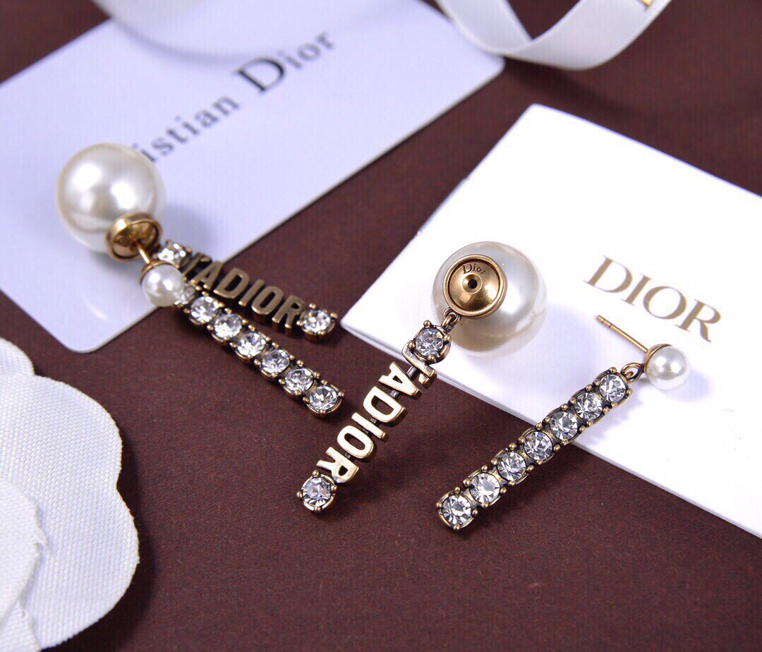Dior Earrings Pearl