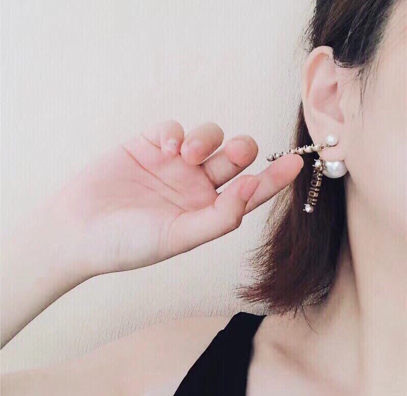 Dior Earrings Pearl