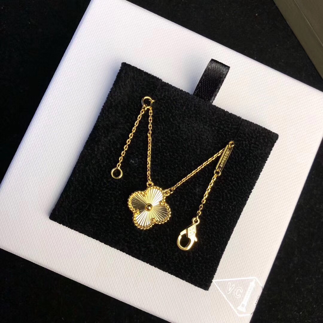 Van Cleef Arpels Necklace Silver