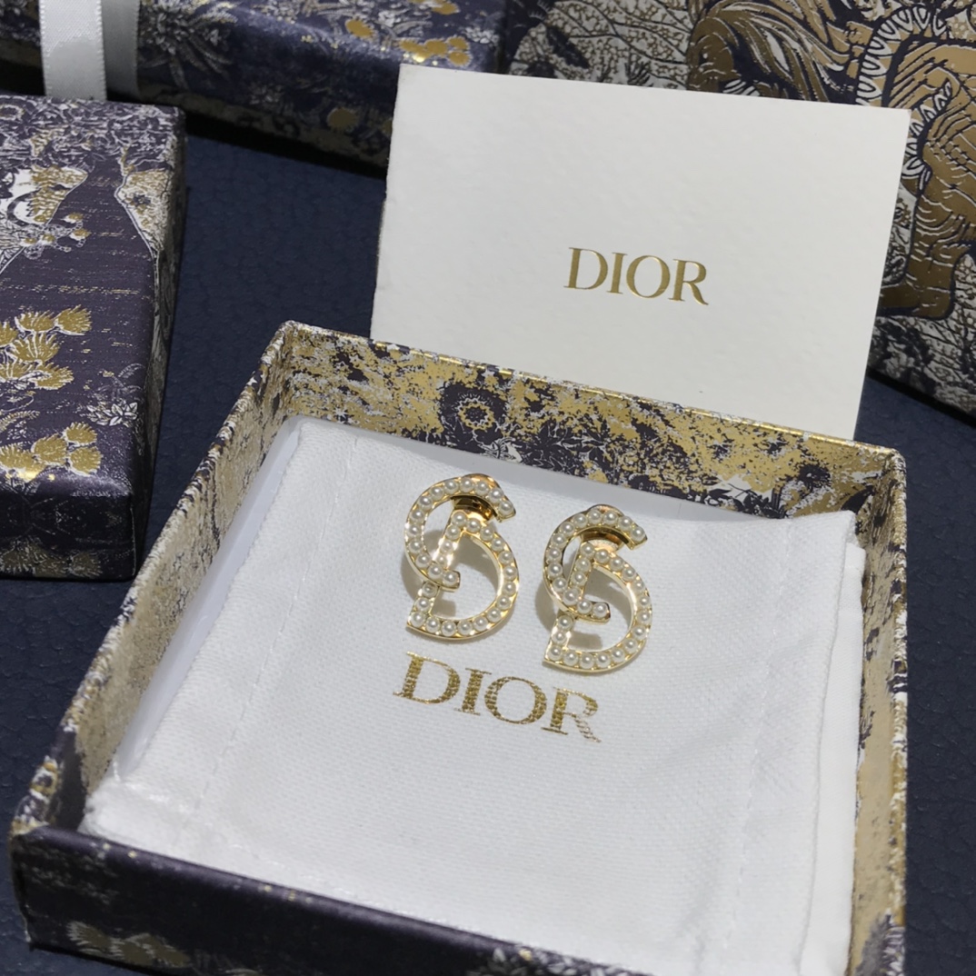 Dior Earrings Pearl