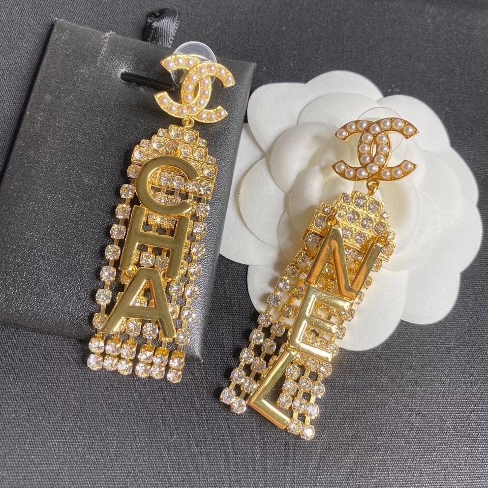 Chanel Earrings Pearl