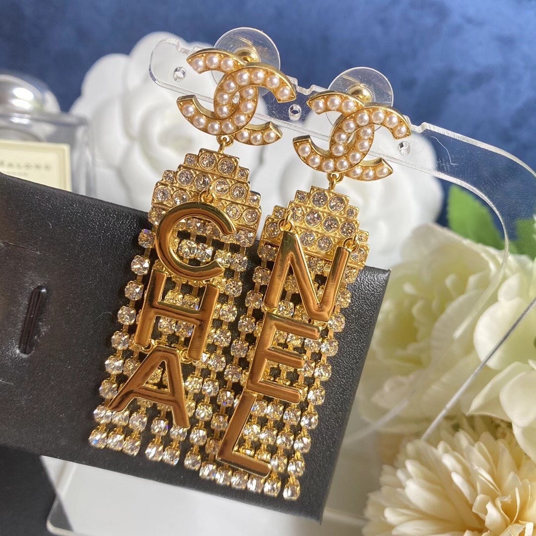 Chanel Earrings Pearl