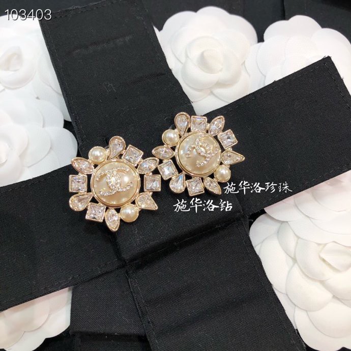 Chanel Earrings Pearl L