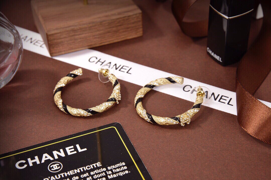Chanel Earrings L