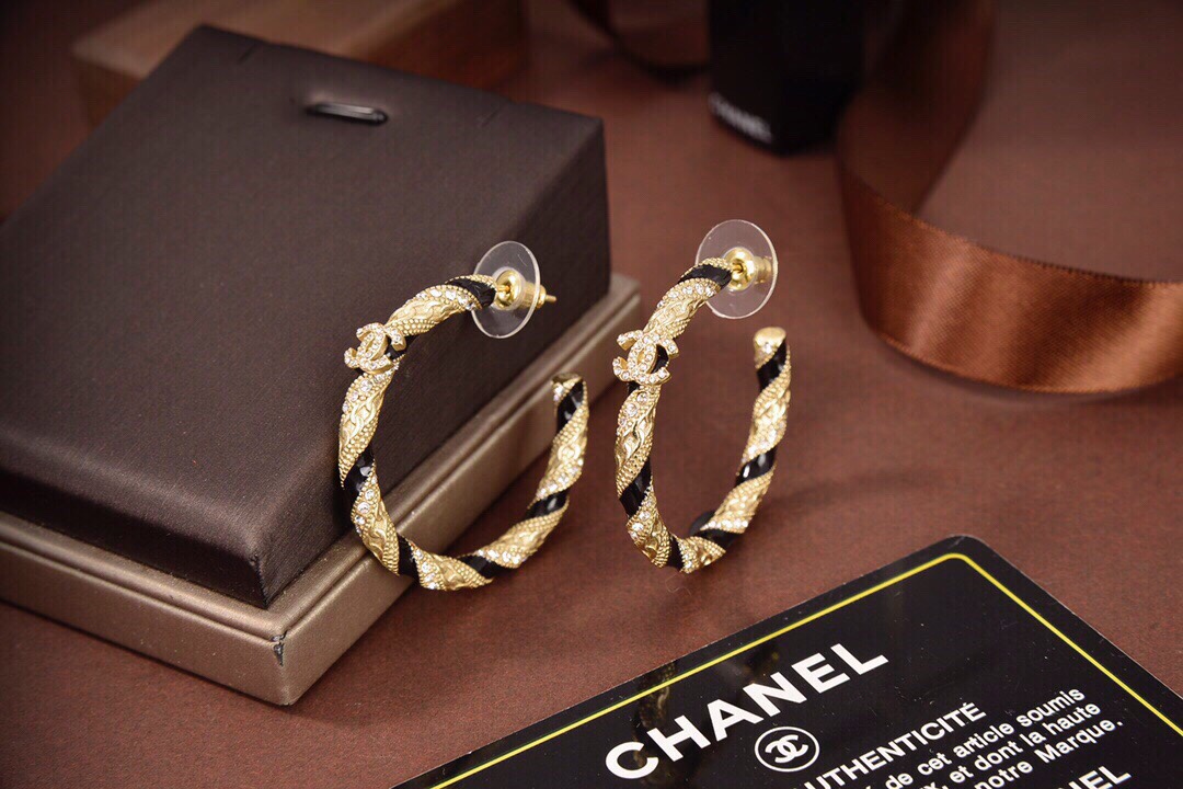 Chanel Earrings L