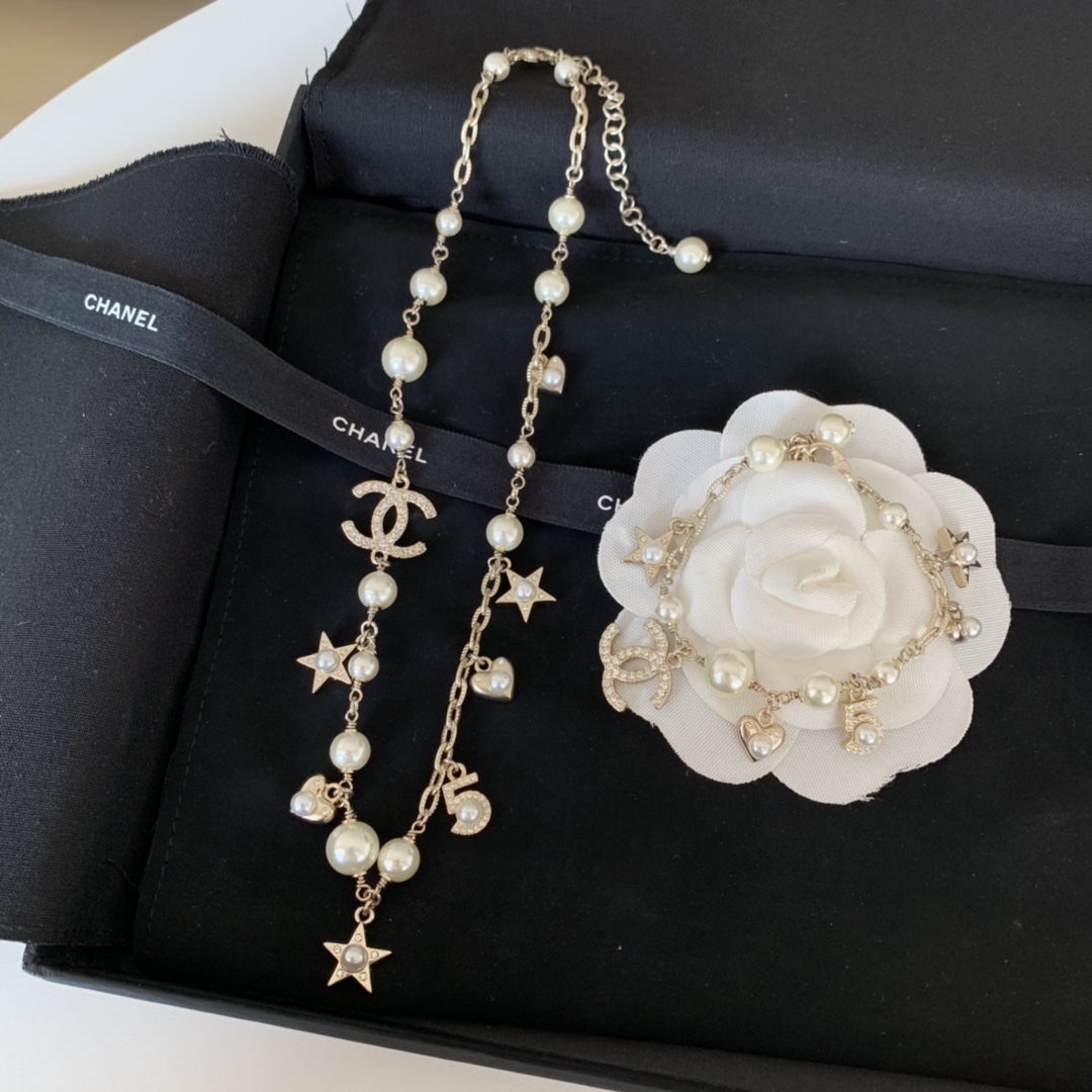 Chanel Necklace Pearl