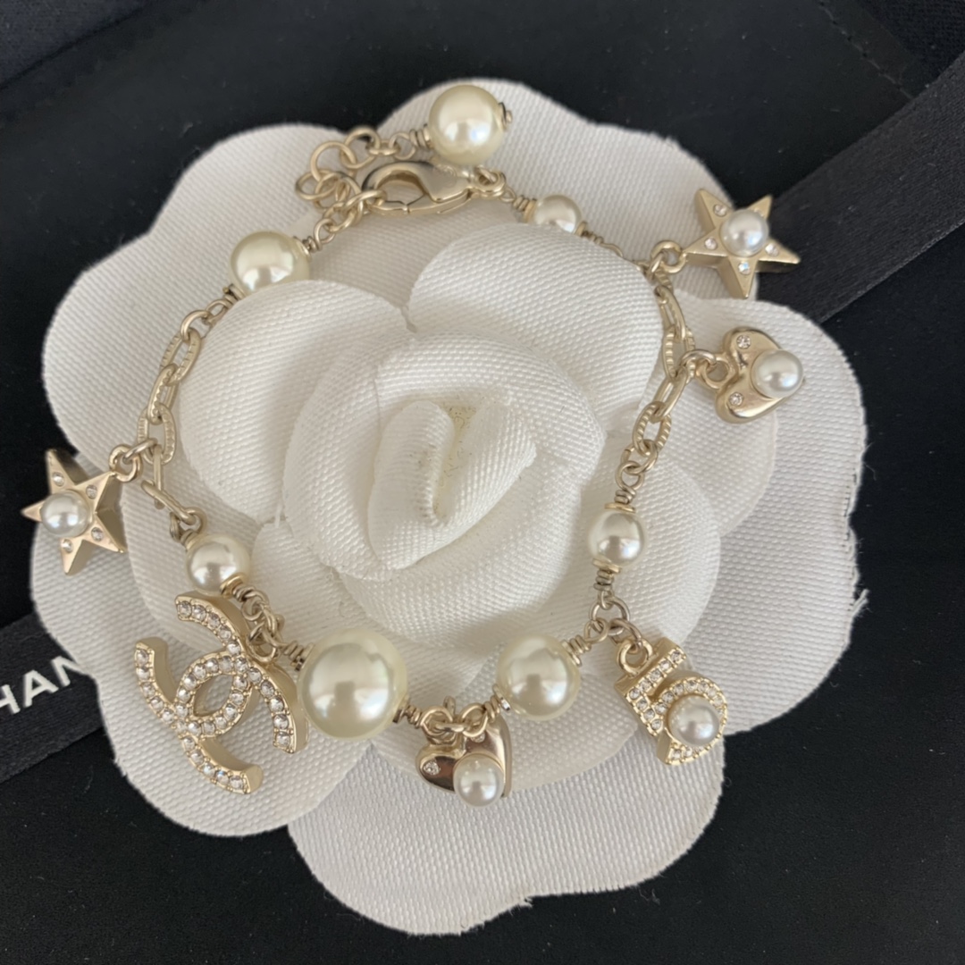 Chanel Necklace Pearl