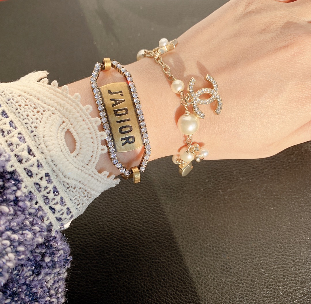 Chanel Necklace Pearl