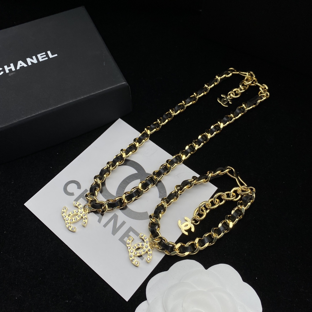 Chanel Basic Jewelry L
