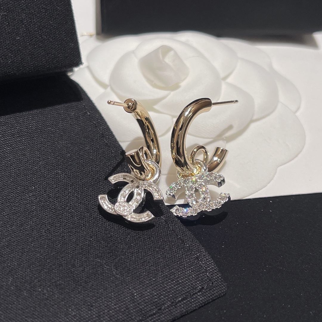 Chanel Earrings Silver Silver L