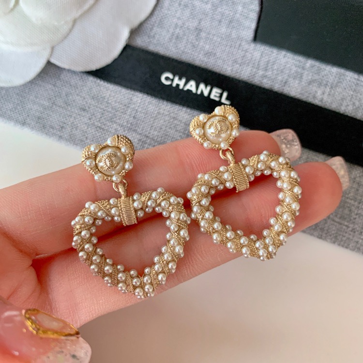 Chanel Basic Jewelry Pearl Inlaid