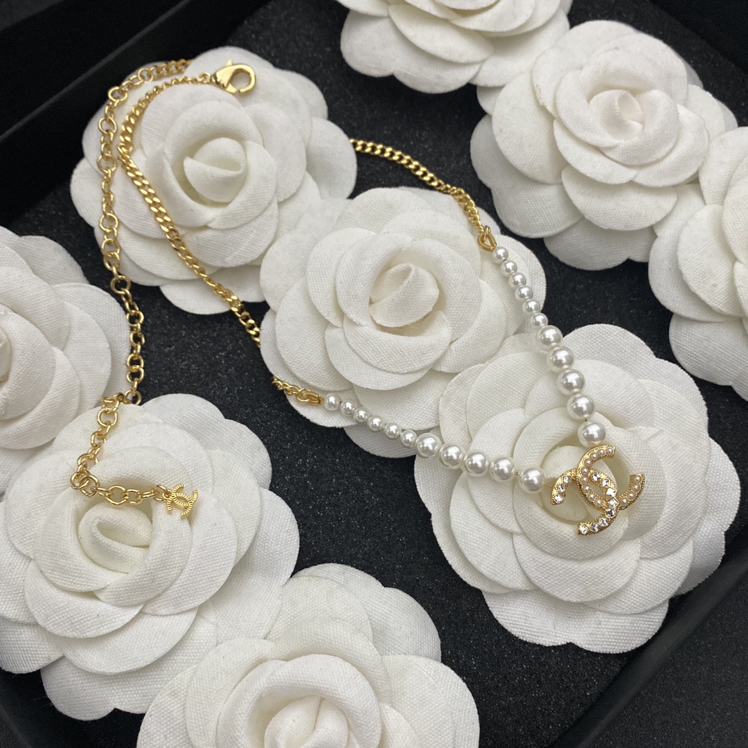 Chanel Necklace Pearl Adjustable