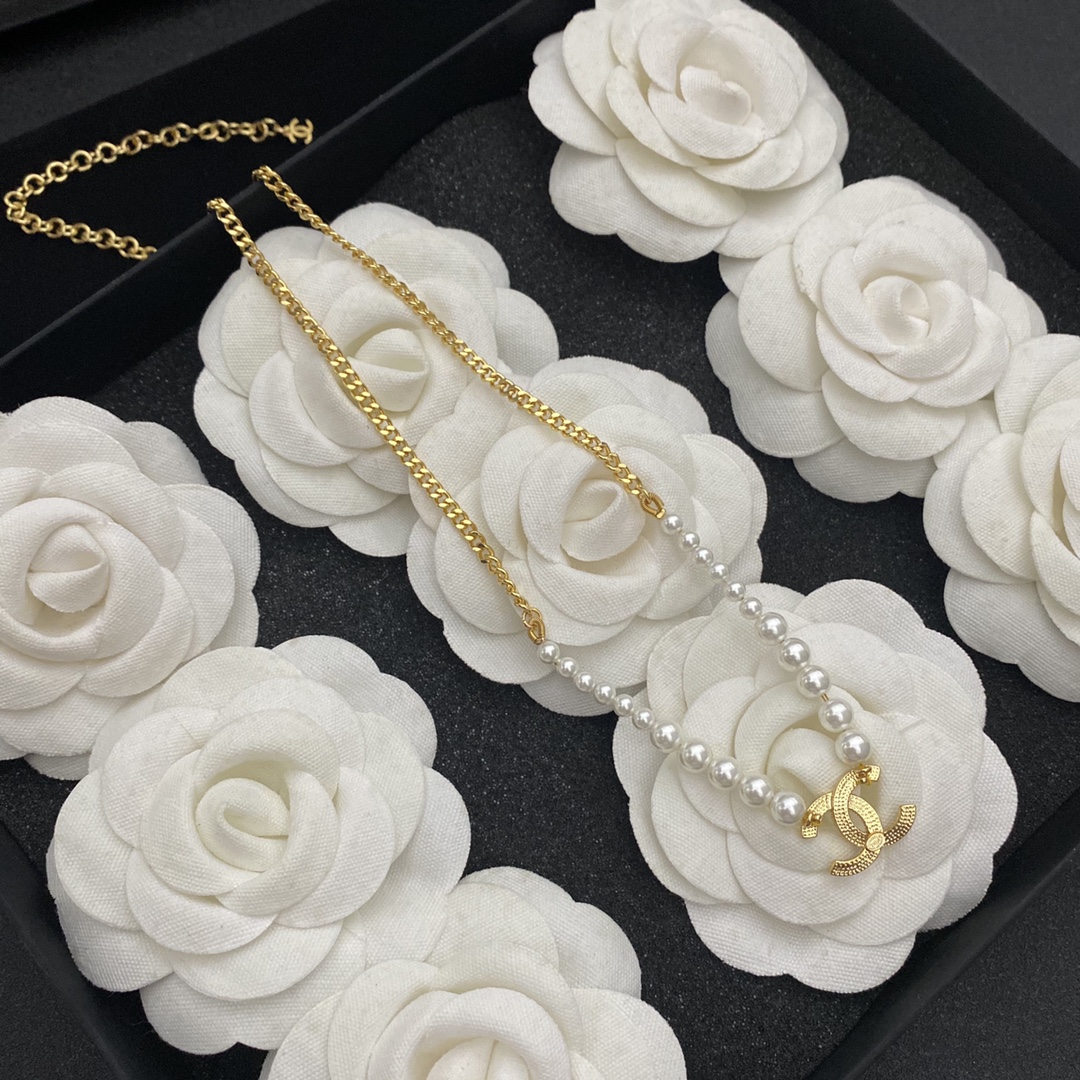 Chanel Necklace Pearl Adjustable