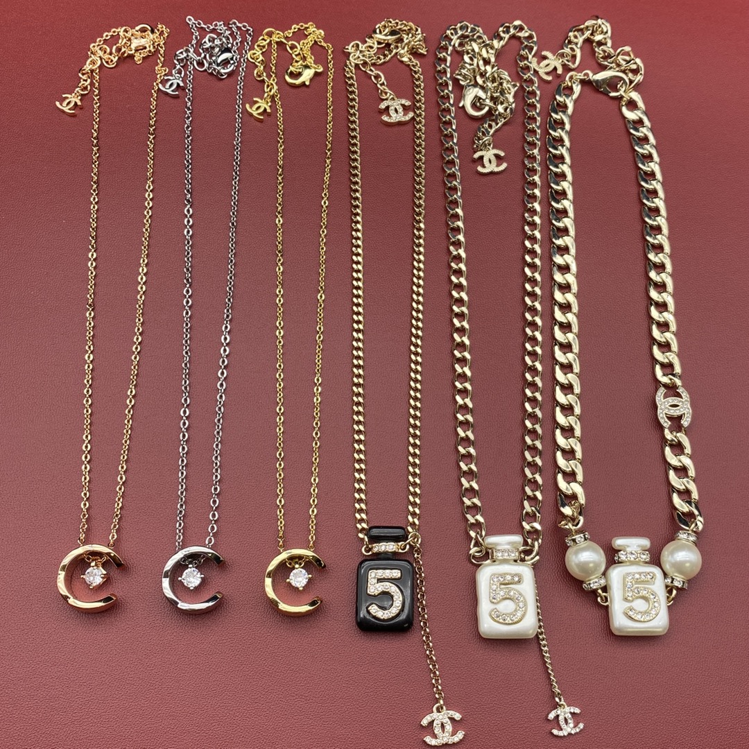 Chanel Necklace L
