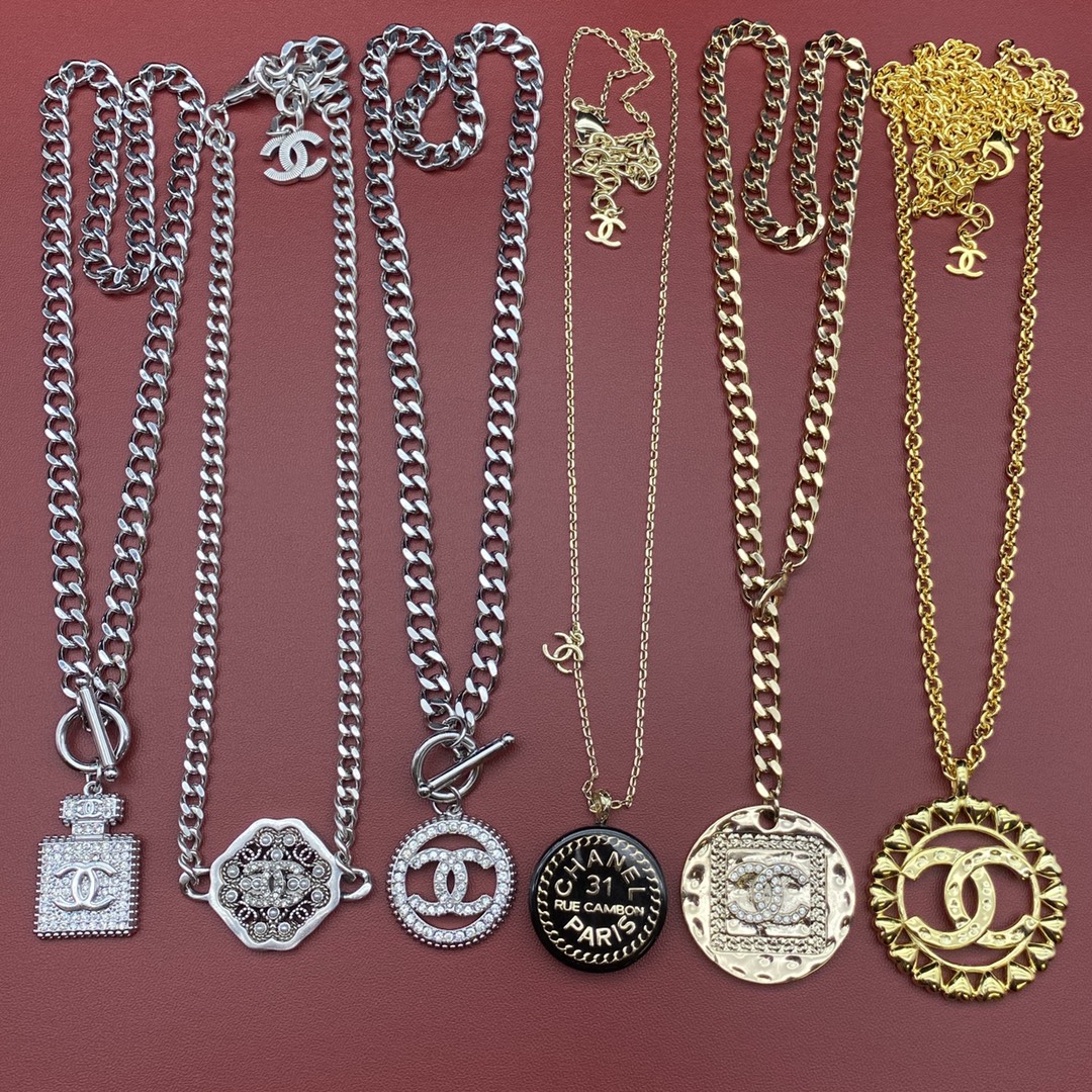Chanel Necklace L