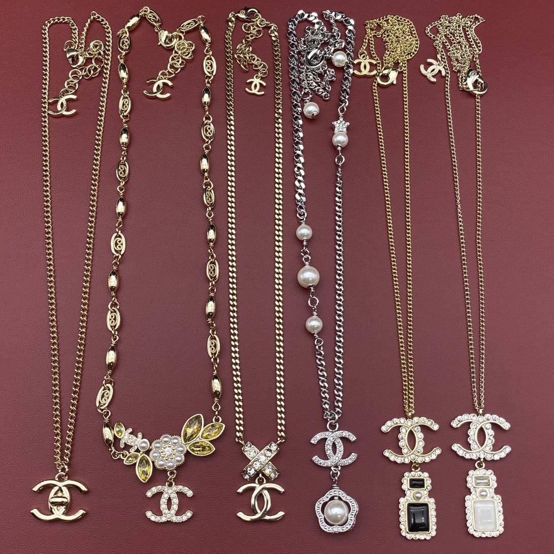 Chanel Necklace L