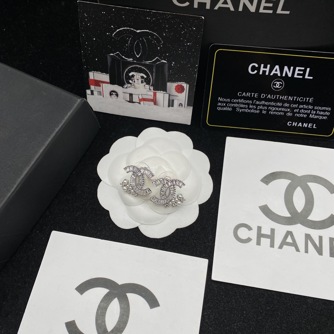 Chanel Earrings L