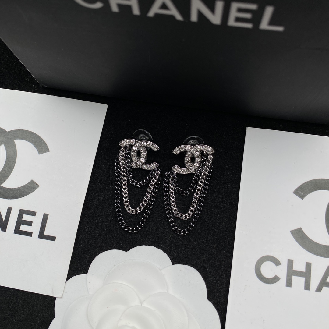 Chanel Earrings L