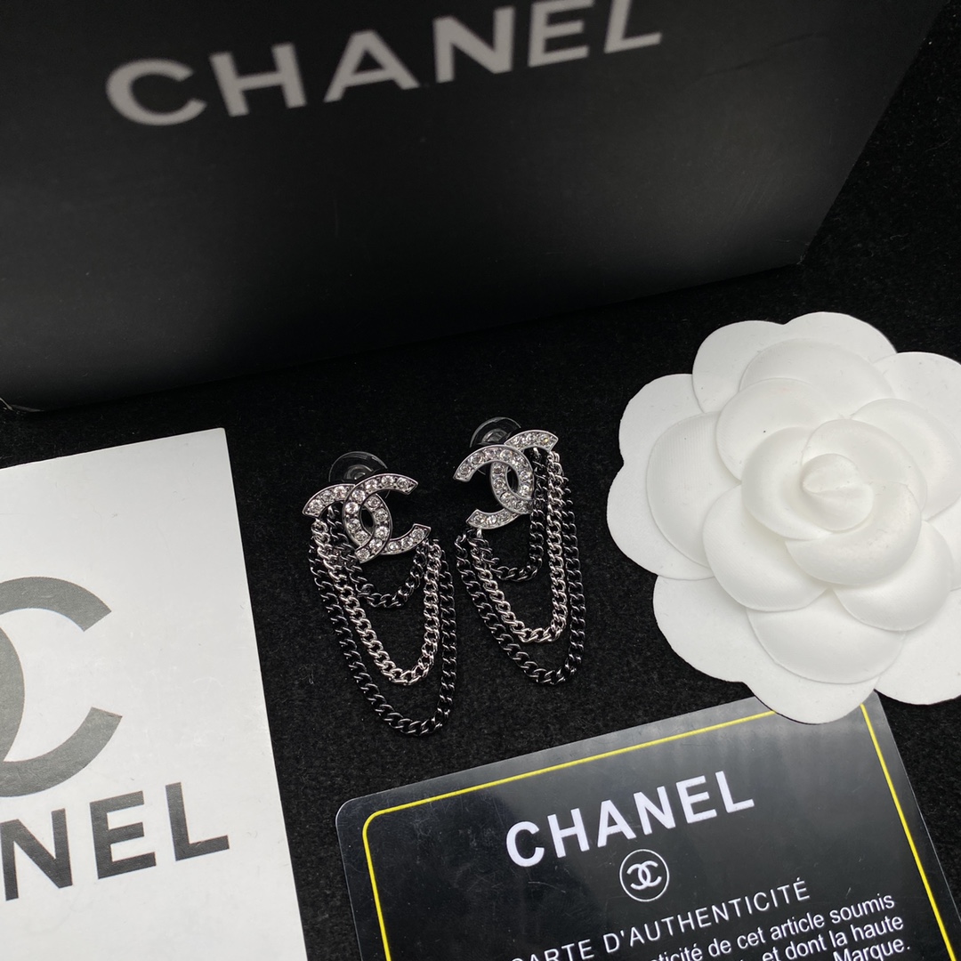 Chanel Earrings L