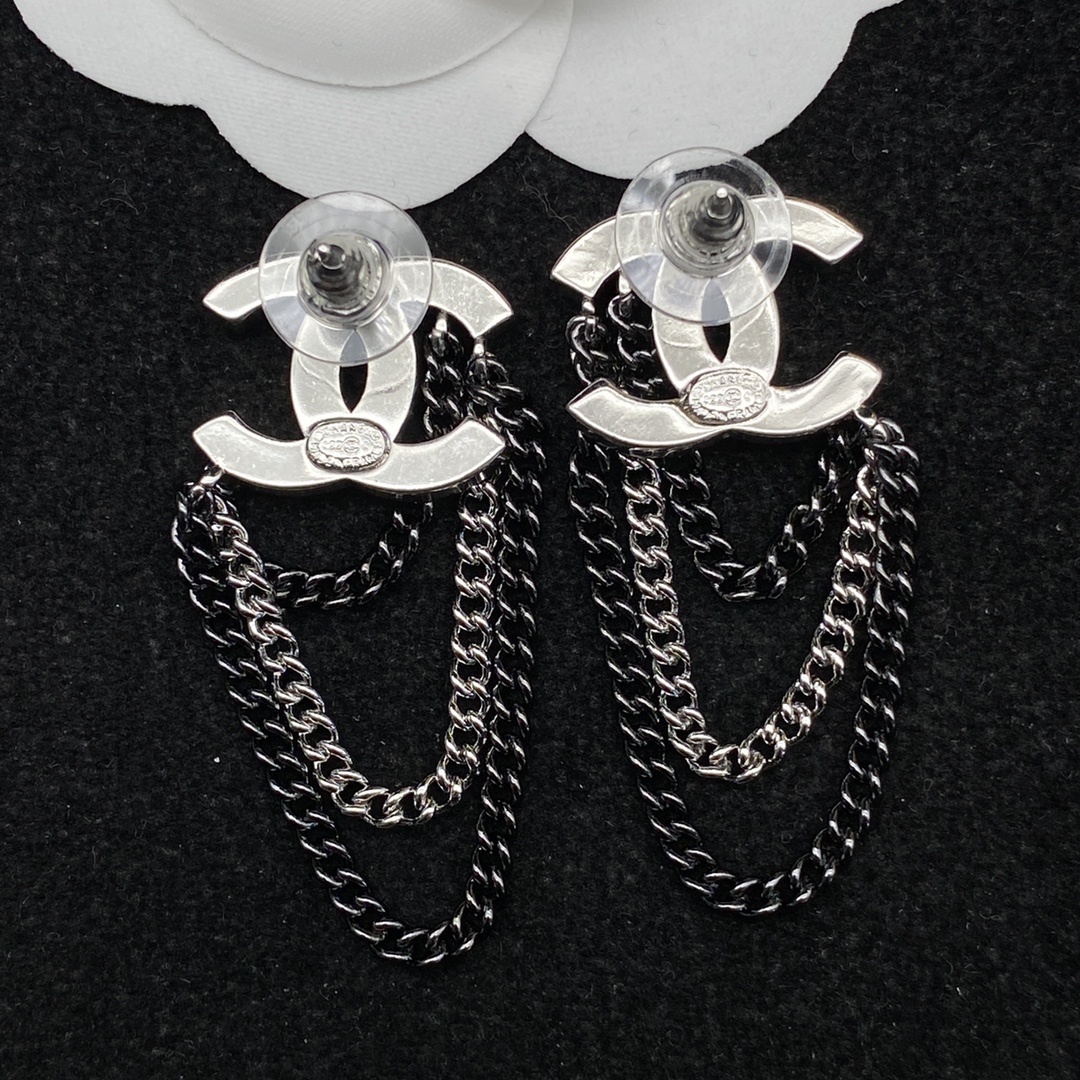 Chanel Earrings L