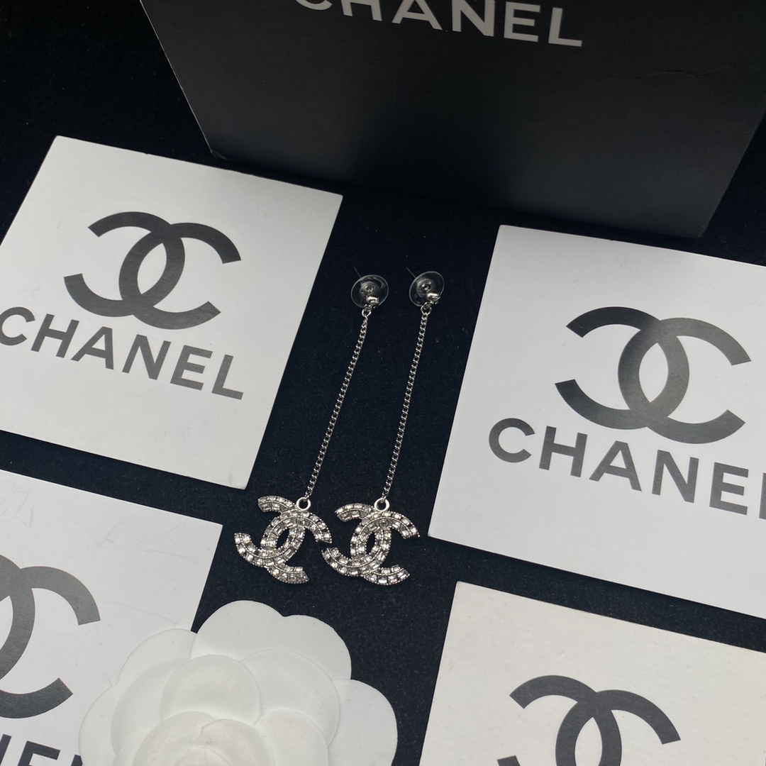 Chanel Earrings L