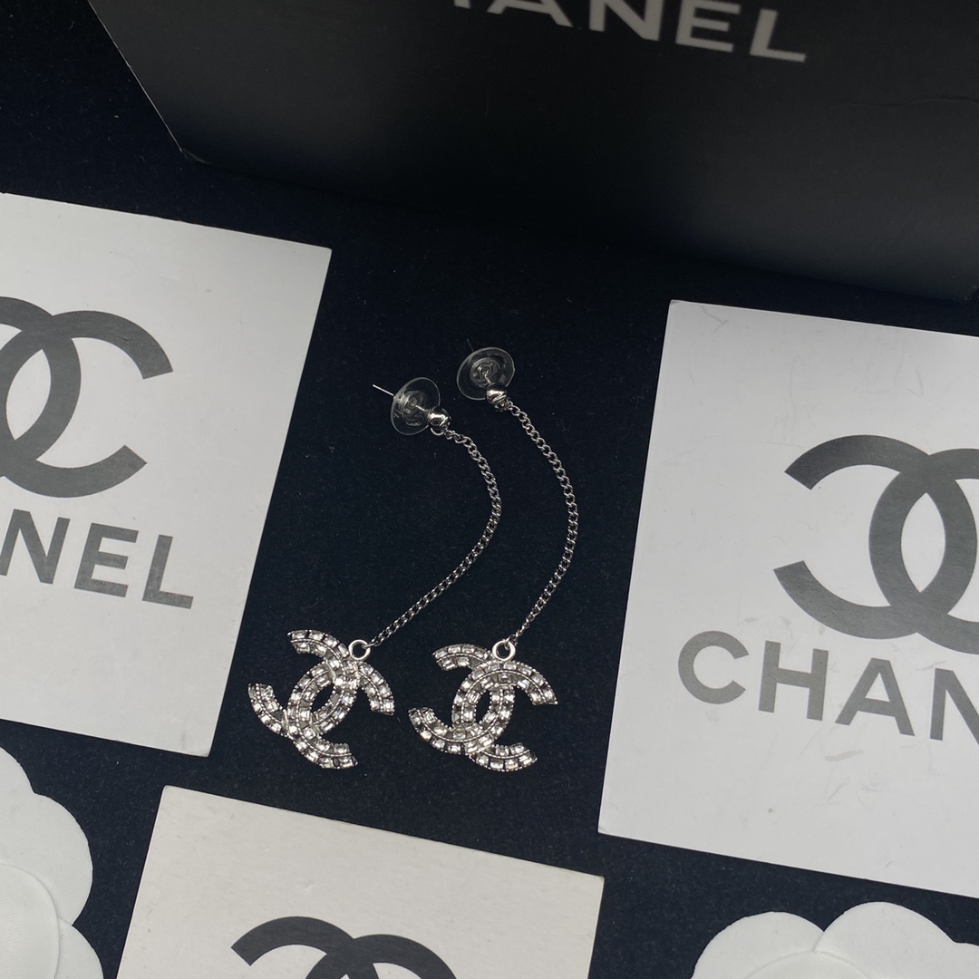 Chanel Earrings L
