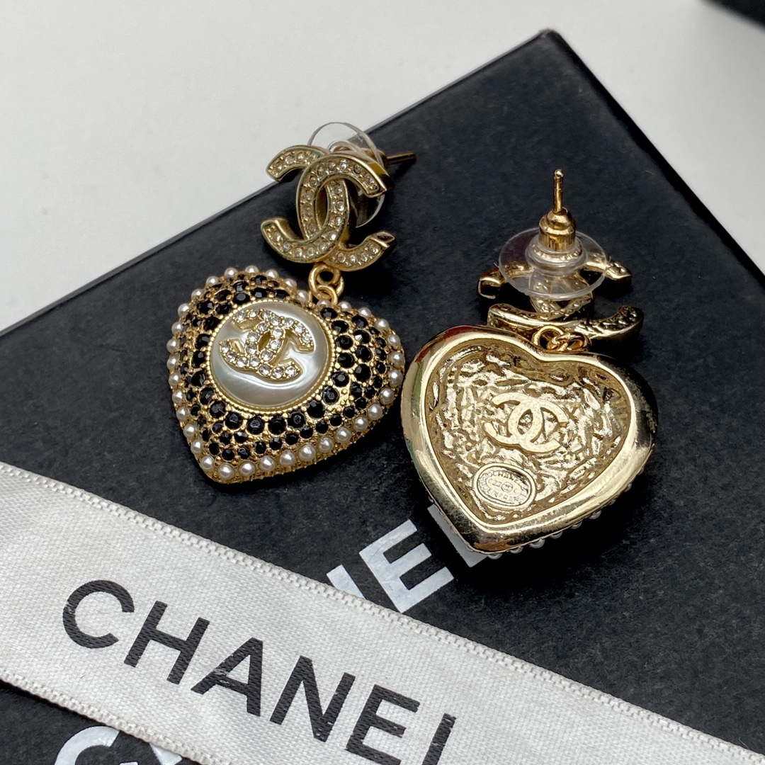 Chanel Earrings L